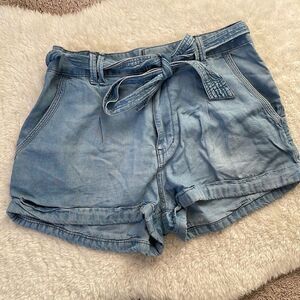𝅺Abercrombie And Fitch High Waisted Jean Shorts With Tie Size 27